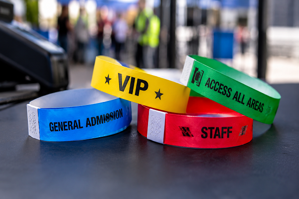 How to Choose Event Wristbands: Security, Material and Printing Options